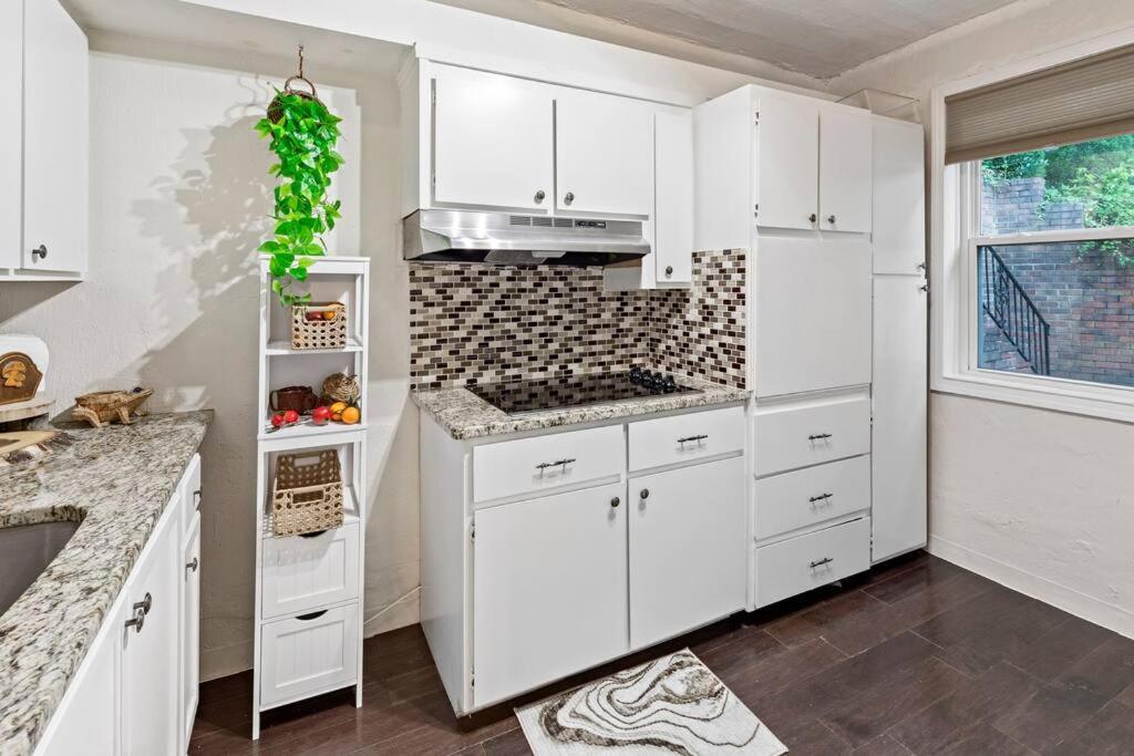 Apartment Cozy Buckhead - Great Area, Free Easy Parking, Near Shops And Restaurants *